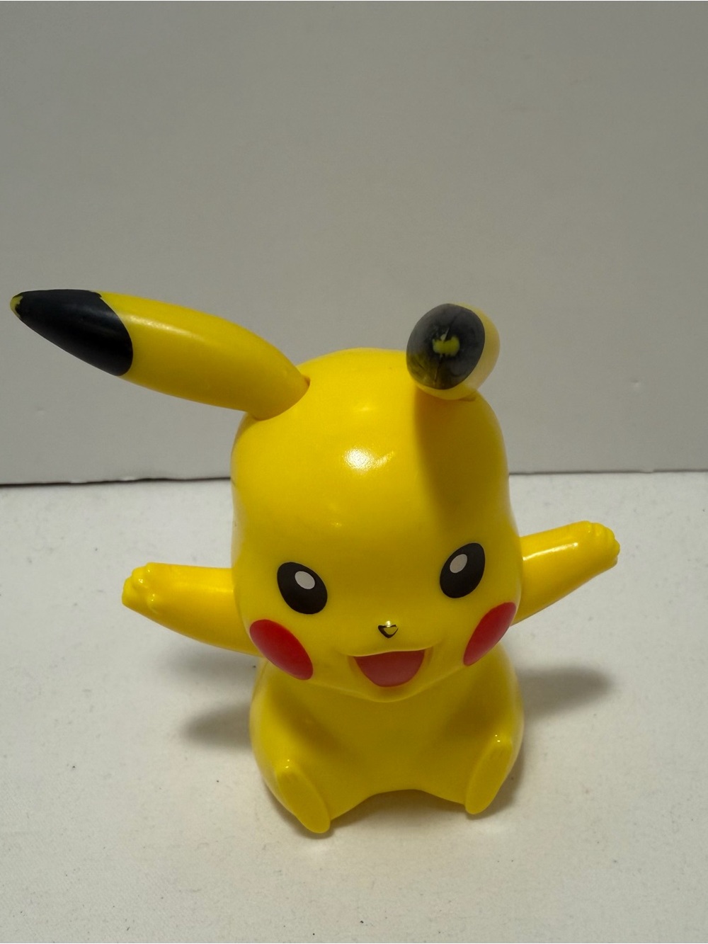 Pokemon 2016 McDonald’s Happy Meal Pikachu Figure Toy